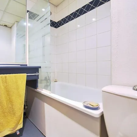 Charming Bright Studio Near Part Dieu Apartment *