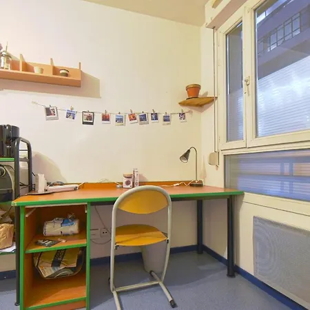 Charming Bright Studio Near Part Dieu Apartment